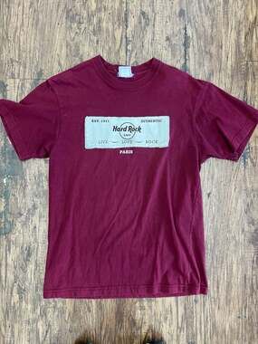 Hard Rock Cafe Paris Burgundy T-Shirt Live Love Rock